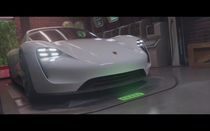 Porsche Mission E White Sports Car in Playmobil The Movie (1)