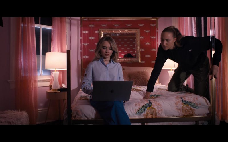 Apple MacBook Laptop Used by Sabrina Carpenter in Tall Girl (1)