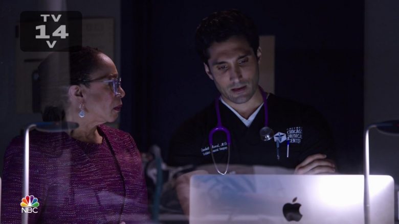 Apple iMac Computers in Chicago Med – Season 5 Episode 1 (2)