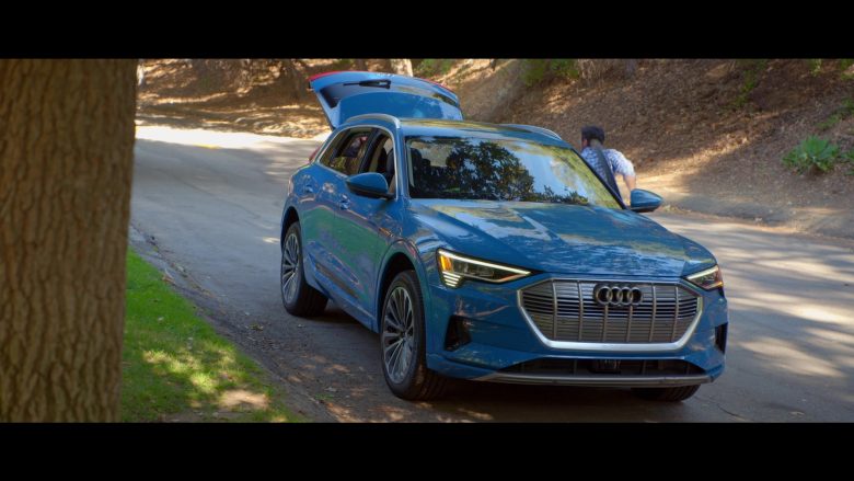 Audi E-tron Blue Car in Why Women Kill (12)