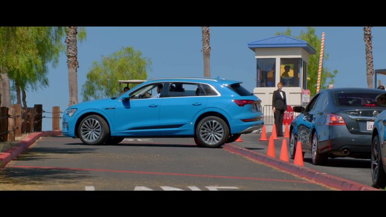 Audi E-tron Blue Car in Why Women Kill (9)