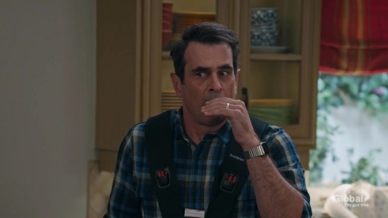 Babybjörn Baby Carrier Used by Ty Burrell as Phil Dunphy in Modern Family (3)