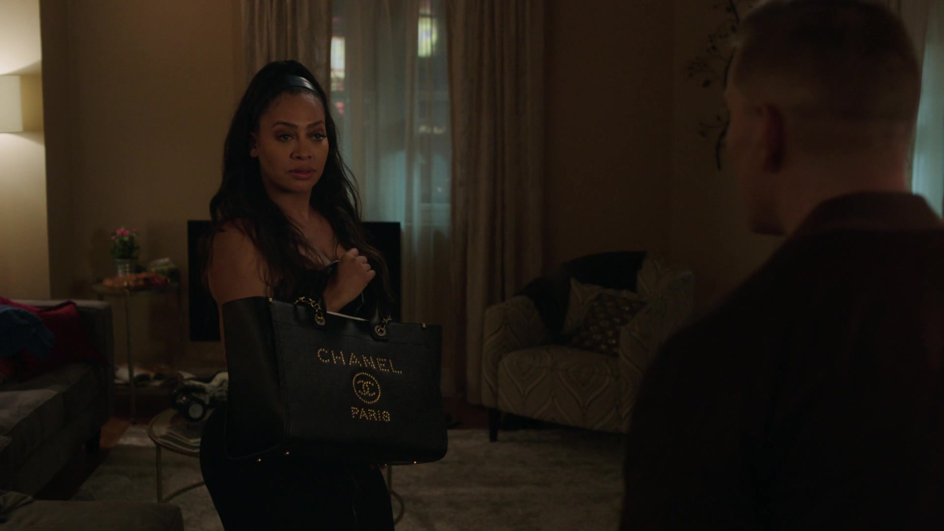 Chanel Handbag In Power - Season 6, Episode 2, Whose Side Are You On ...