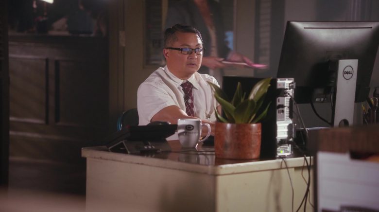 Coffee Beanery Mug and Dell Computer Used by Alec Mapa in Grand-Daddy Day Care