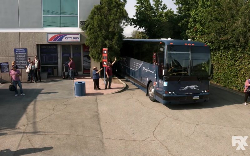 Greyhound Bus in It's Always Sunny in Philadelphia (5)