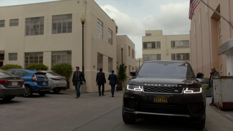 Land Rover Range Rover Sport Black Car in The Affair – Season 5 Episode 5 (1)