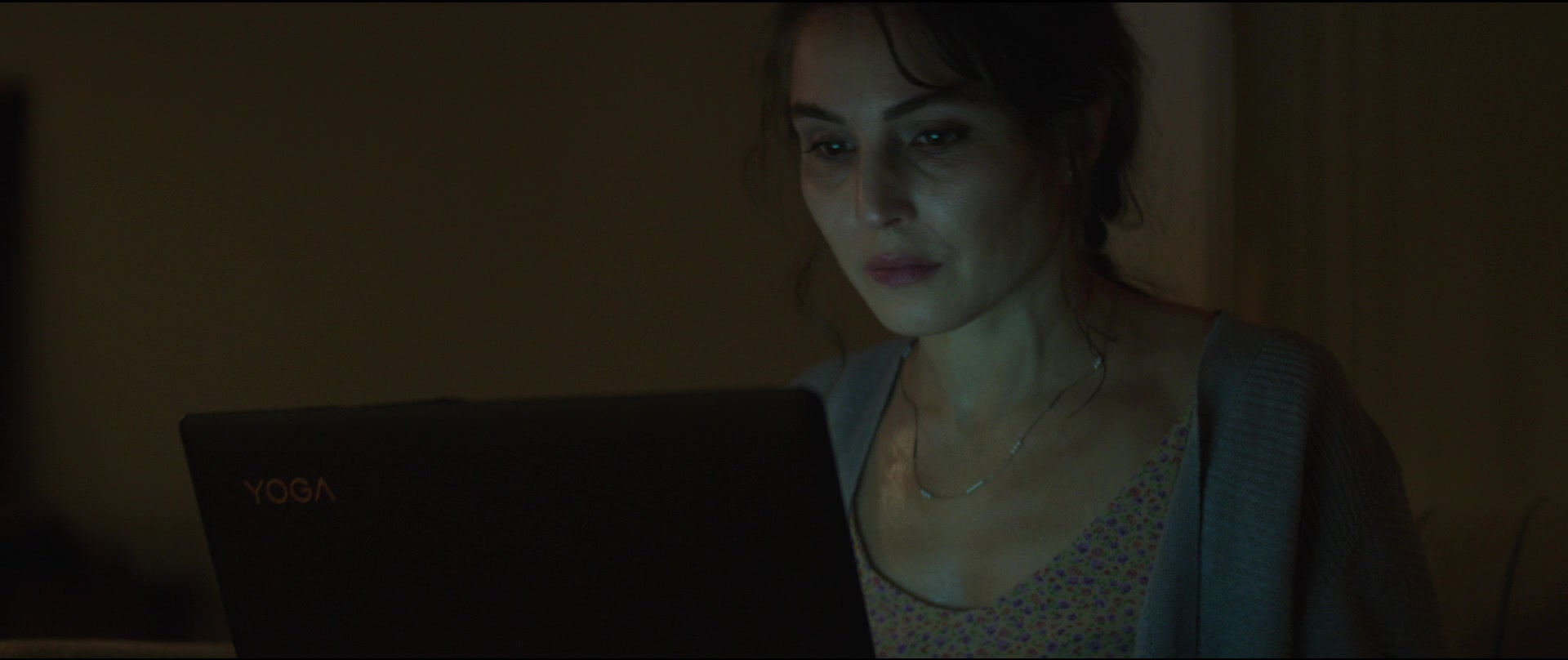 Lenovo Yoga Laptop Used By Noomi Rapace In Angel Of Mine 2019