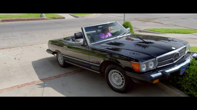 Mercedes-Benz 450 SL Convertible Black Car Used by Lucy Liu as Simone Grove in Why Women Kill (2)