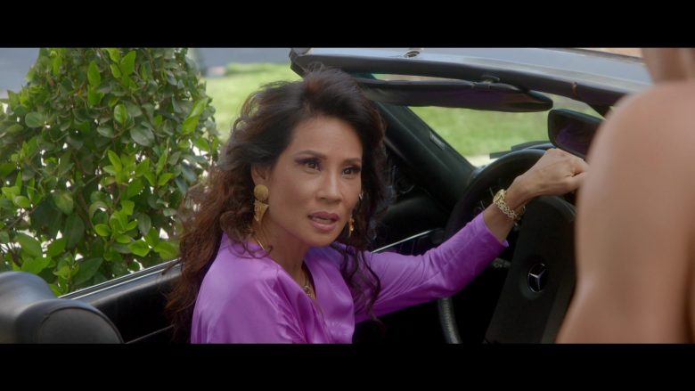 Mercedes-Benz 450 SL Convertible Black Car Used by Lucy Liu as Simone Grove in Why Women Kill (4)