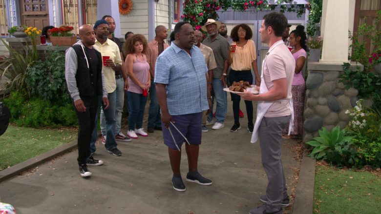 Nike Grey Sneakers Worn by Max Greenfield as Dave Johnson in The Neighborhood – Season 2 Episode 1 (1)