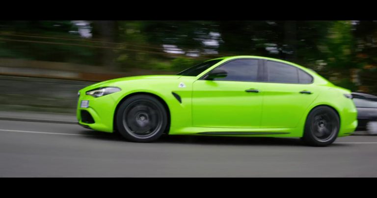 Alfa Romeo Giulia Neon Green Sports Car In 6 Underground (2019)