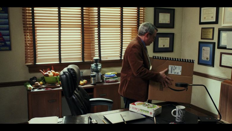 Amazon Box Used by Matthew Broderick as Michael Burr in Daybreak Season 1 Episode 4 (3)
