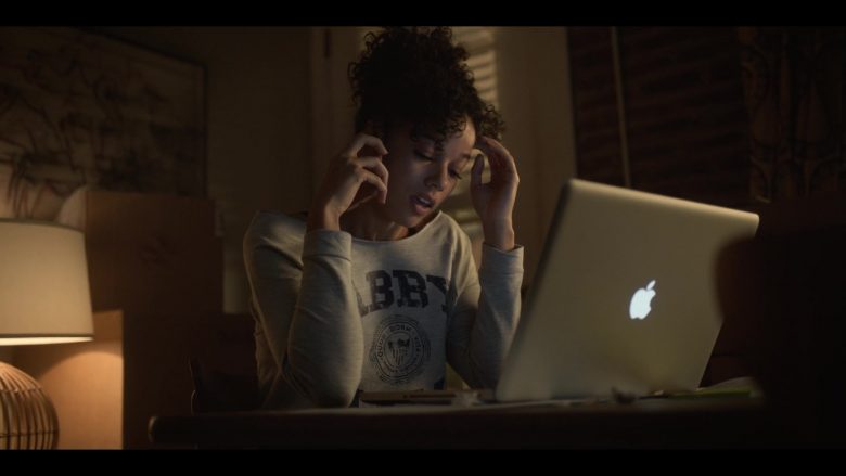 Apple MacBook Laptop Used by Alisha Wainwright as Nicole Warren in Raising Dion (1)