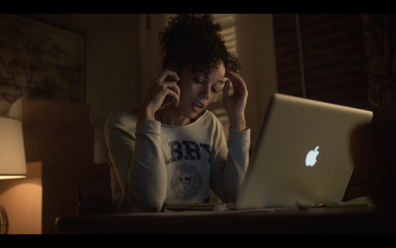 Apple MacBook Laptop Used by Alisha Wainwright as Nicole Warren in Raising Dion (1)