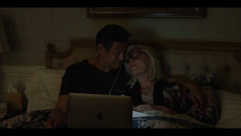 Apple MacBook Laptop Used by Jane Alexander as Margot and James Saito as Kenji in Modern Love Season 1 Episode 8