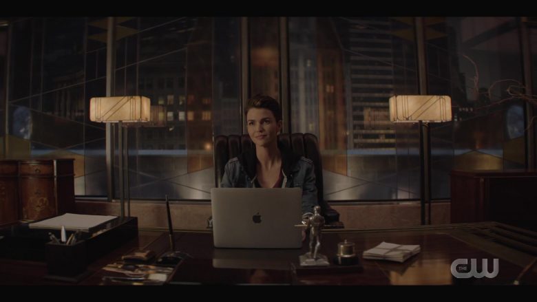 Apple MacBook Laptop Used by Ruby Rose as Kate Kane in Batwoman Season 1 Episode 4