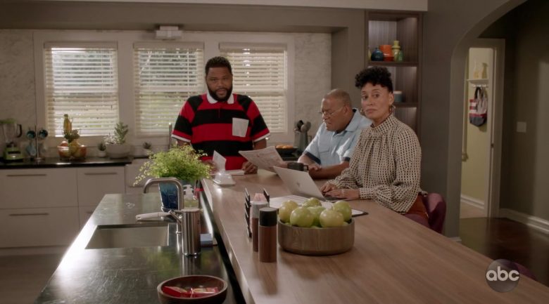 Apple MacBook Laptop Used by Tracee Ellis Ross as Dr. Rainbow ‘Bow' Johnson in Black-ish