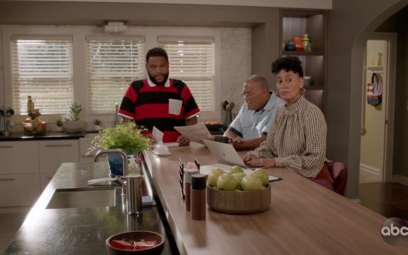 Apple MacBook Laptop Used by Tracee Ellis Ross as Dr. Rainbow ‘Bow' Johnson in Black-ish