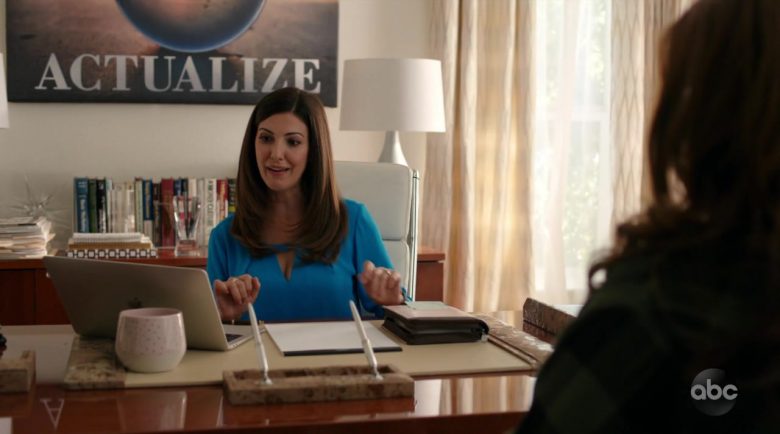 Apple MacBook Laptop in American Housewife Season 4 Episode 4 Lasagna
