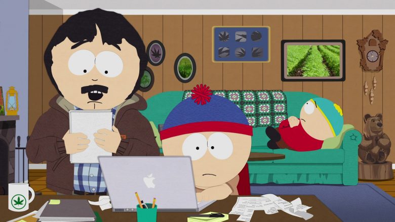 Apple MacBook Laptops in South Park Season 23 Episode 4 (1)