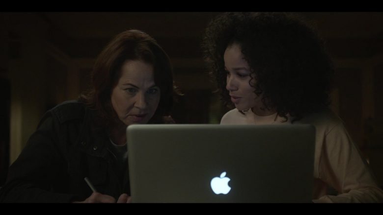 Apple MacBook Pro Laptop Used by Alisha Wainwright as Nicole Warren in Raising Dion (3)