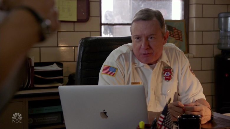 Apple MacBook Pro Laptop in Chicago Fire (3)