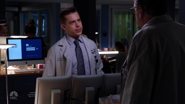 Apple iMac Computers in Chicago Med Season 5 Episode 3 (4)