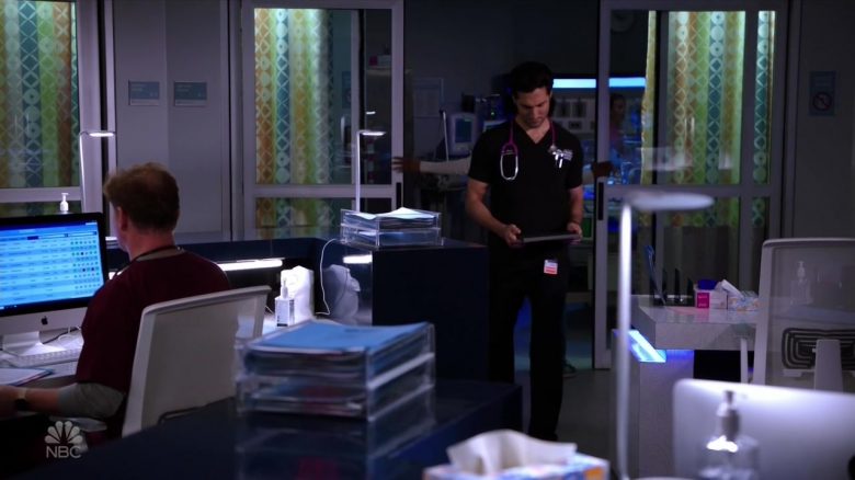 Apple iMac Computers in Chicago Med Season 5 Episode 3 (5)