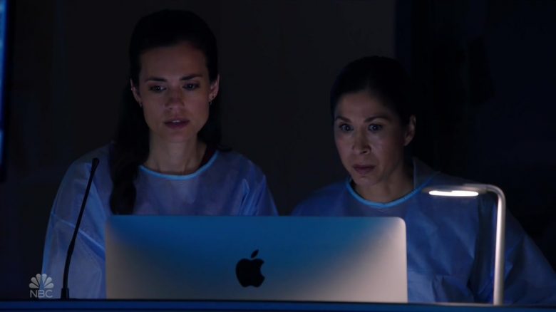 Apple iMac Computers in Chicago Med Season 5 Episode 4 (7)