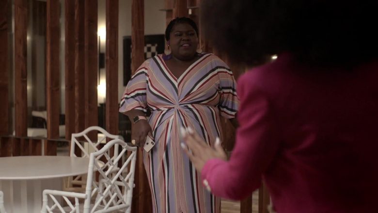 Apple iPhone Mobile Phone Held by Gabourey Sidibe as Rebecca Williams in Empire Season 6 Episode 4