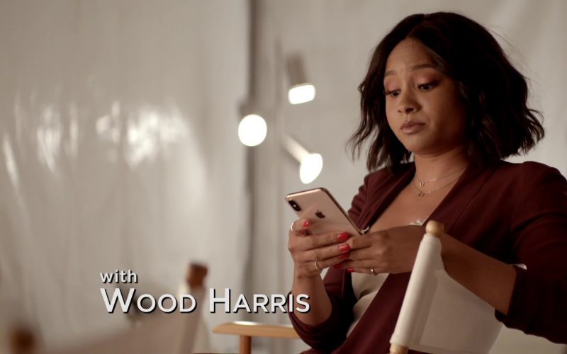 Apple iPhone Smartphone Used by Rhyon Nicole Brown in Empire Season 6 Episode 3