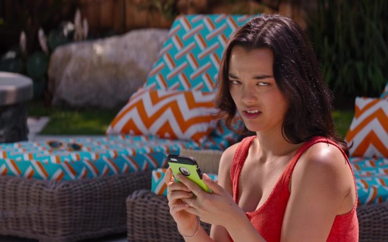 Apple iPhone Used by Midori Francis in Good Boys (2019)