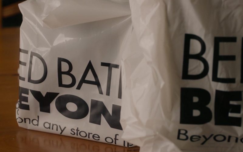 Bed Bath & Beyond Plastic Bags in This Is Us Season 4 Episode 5 Storybook Love