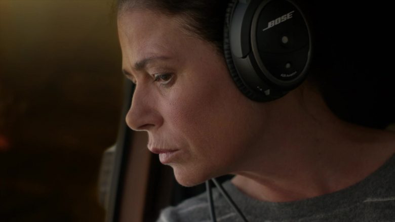 Bose Aviation Headset Used by Maura Tierney as Helen Butler in The Affair (3)