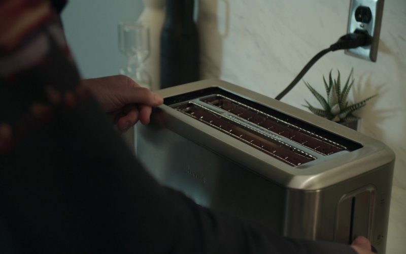 Breville Toaster in Get Shorty Season 3 Episode 3 Strong Move