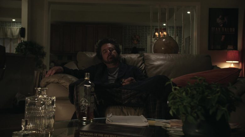 Bushmills Whiskey Enjoyed by Ray Romano as Rick Moreweather in Get Shorty Season 3 Episode 3 (2)