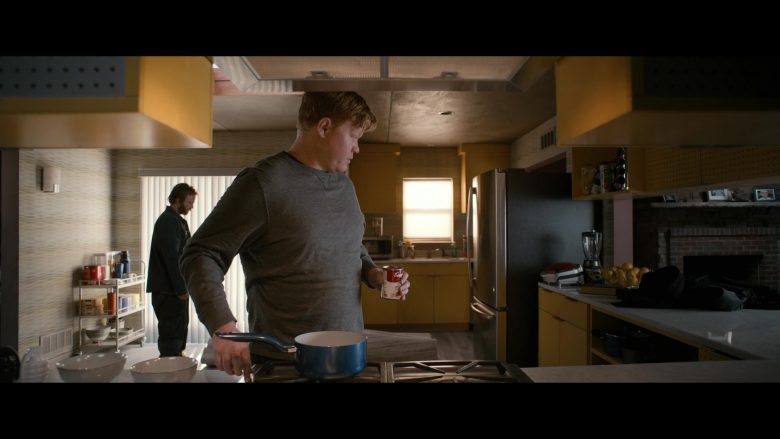 Campbell's Tomato Soup Held by Jesse Plemons as Todd in El Camino A Breaking Bad Movie (2)
