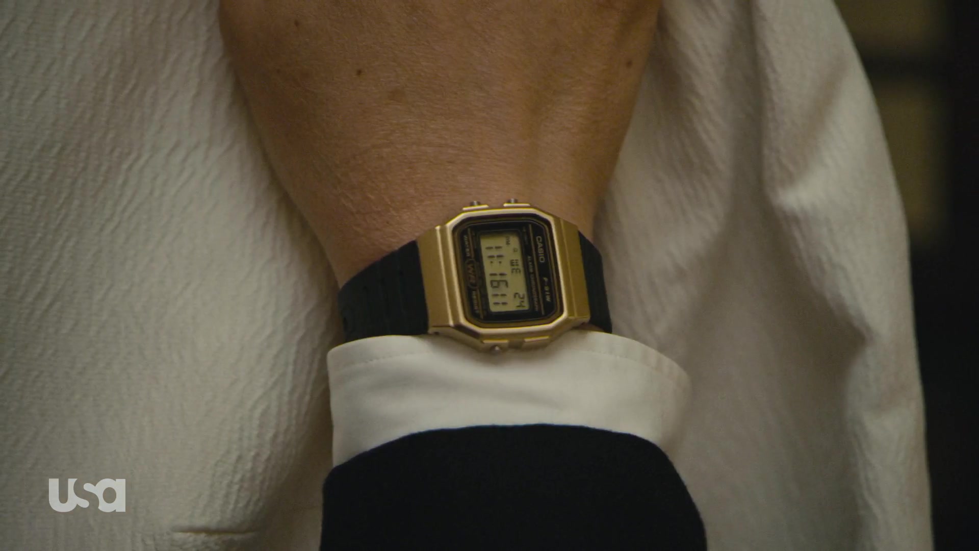 Casio F-91WM-9A Watch In Mr. Robot Season 4 Episode 3 403 Forbidden (2019)