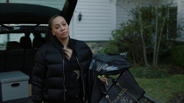 Chanel Handbag Held by La La Anthony as Lakeisha Grant in Power Season 6 Episode 8