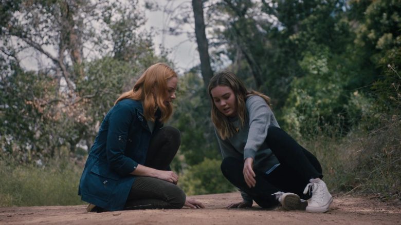 Converse All White Shoes Worn by Liana Liberato as McKenna Brady in Light as a Feather (1)