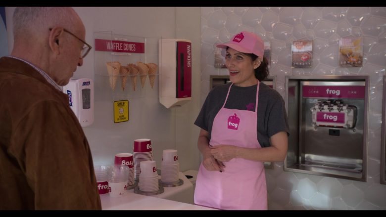 FROG Frozen Yogurt Bar in The Kominsky Method Season 2 Episode 4 (3)