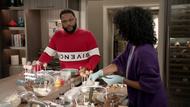Givenchy Sweatshirt Worn by Anthony Anderson as Dre Johnson in Black-ish Season 6 Episode 5 (2)