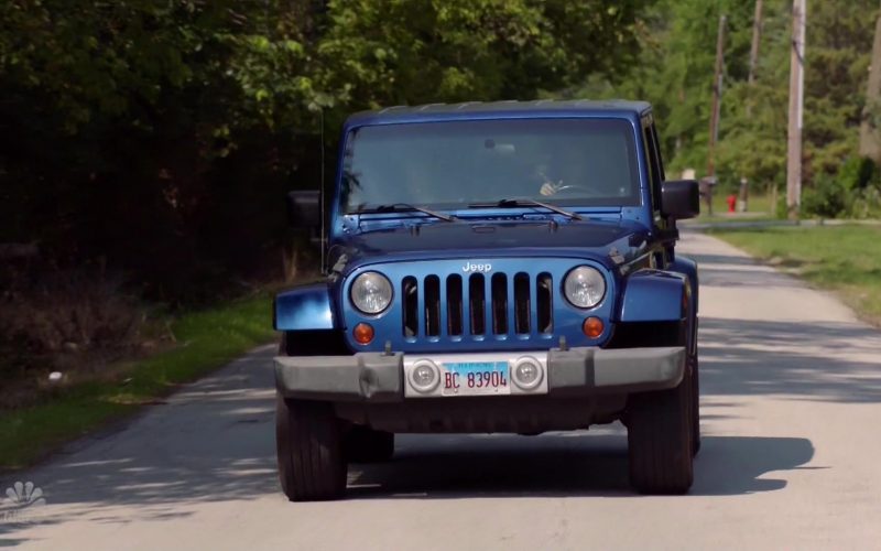 Jeep Wrangler Blue Car in Chicago Fire (1)