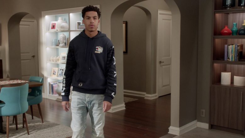 Kenzo Paris Hoodie With Tiger Worn by Marcus Scribner as Andre Johnson Junior in Black-ish (8)