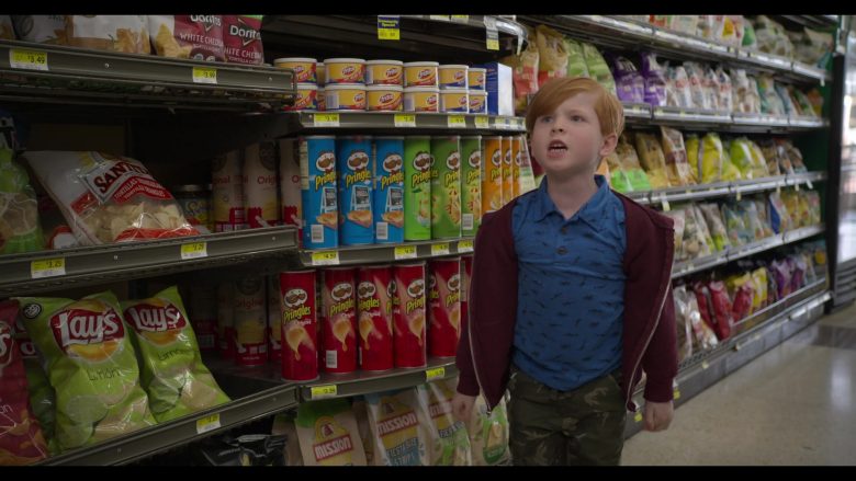 Lay's Chips, Fritos, Pringles, Mission Foods in The Kominsky Method Season 2 Episode 8