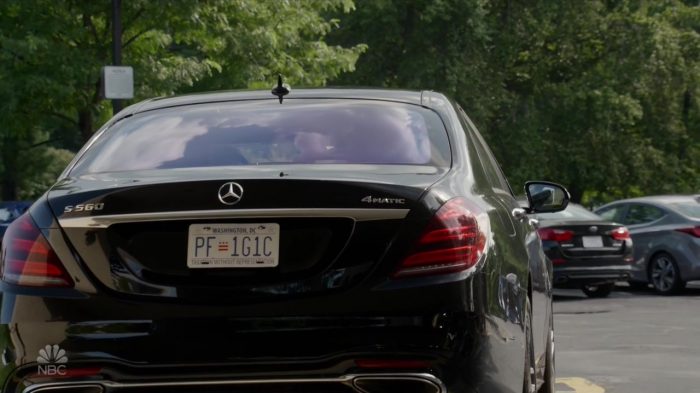 Mercedes-Benz S560 Car In The Blacklist Season 7 Episode 3 