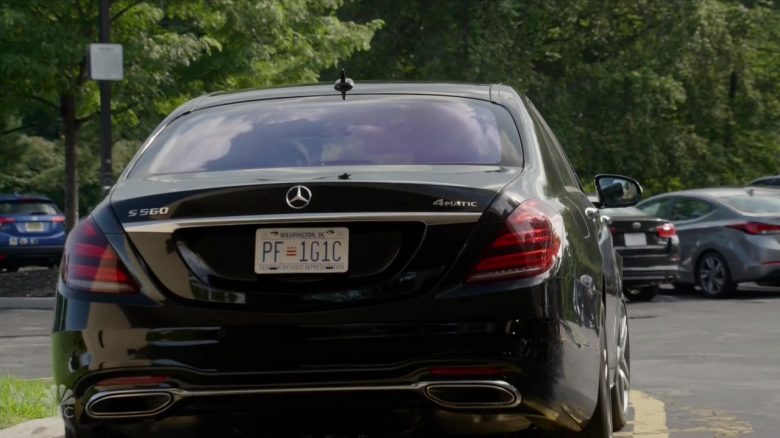 Mercedes-Benz S560 Car in The Blacklist Season 7 Episode 3 (2)