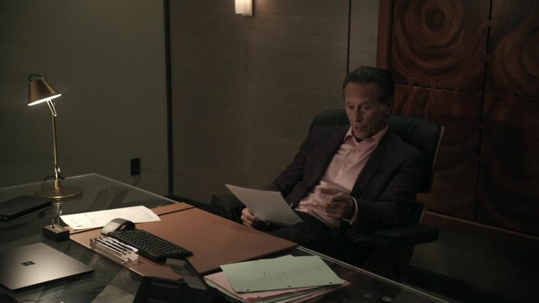 Microsoft Surface Laptop Used by Steven Weber as Lawrence Budd in Get Shorty (1)