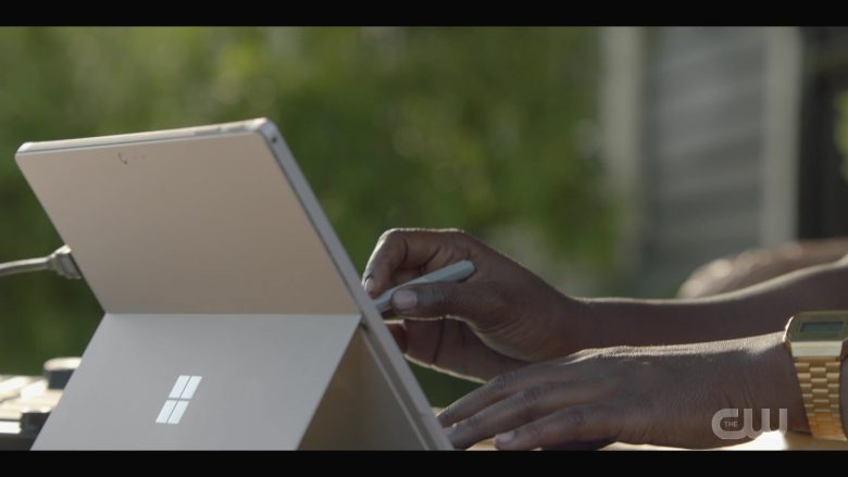 Microsoft Surface Tablet Used by Bre-Z as Tamia Cooper in All American (3)