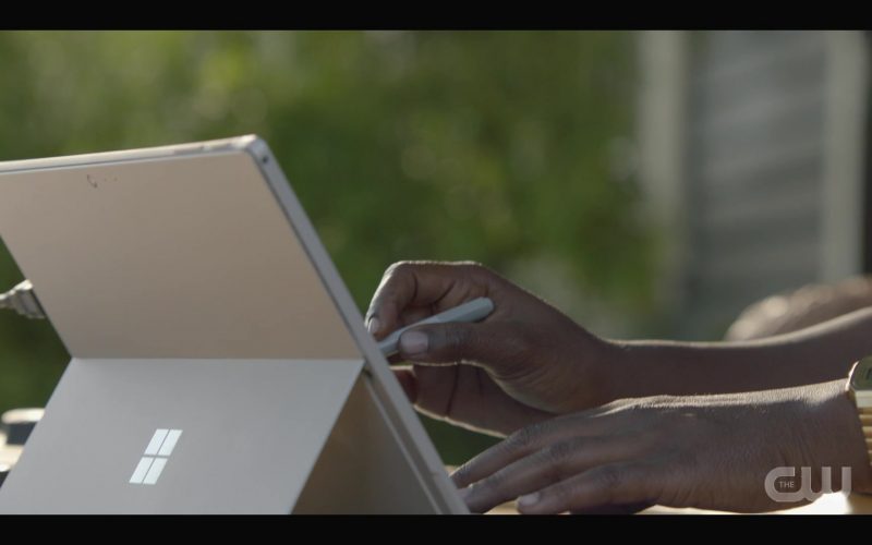 Microsoft Surface Tablet Used by Bre-Z as Tamia Cooper in All American (3)